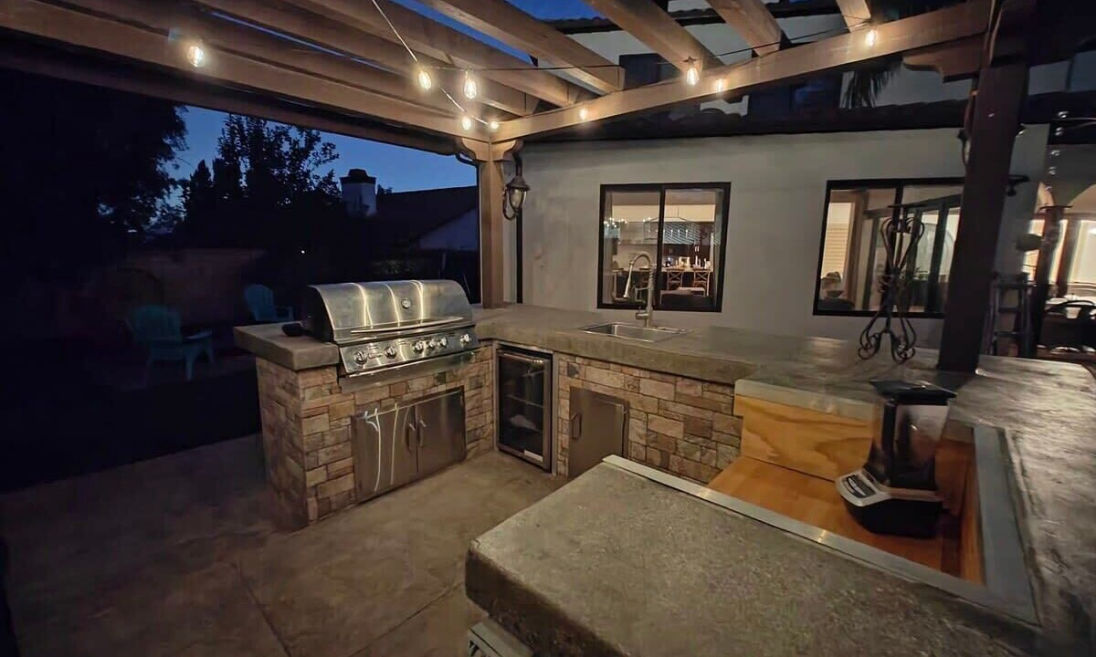 Photo of Outdoor in Canoga Park