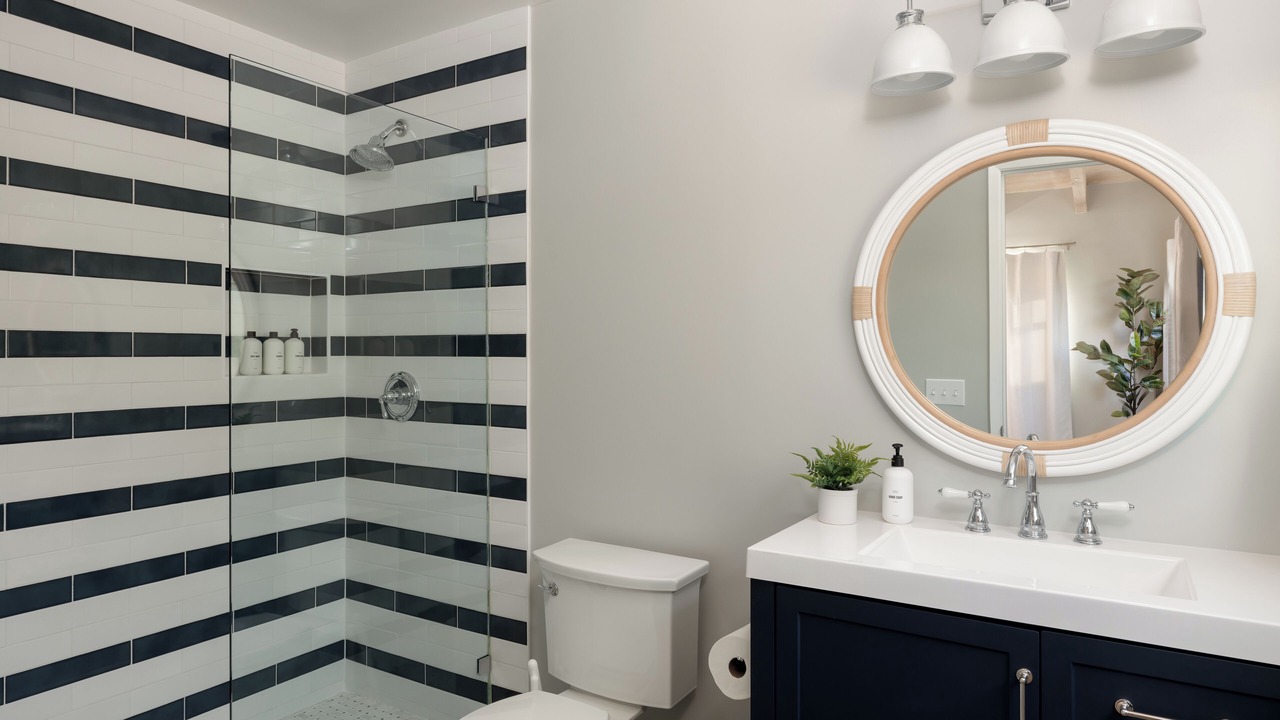 Photo of Bathroom in Sunset Cliffs