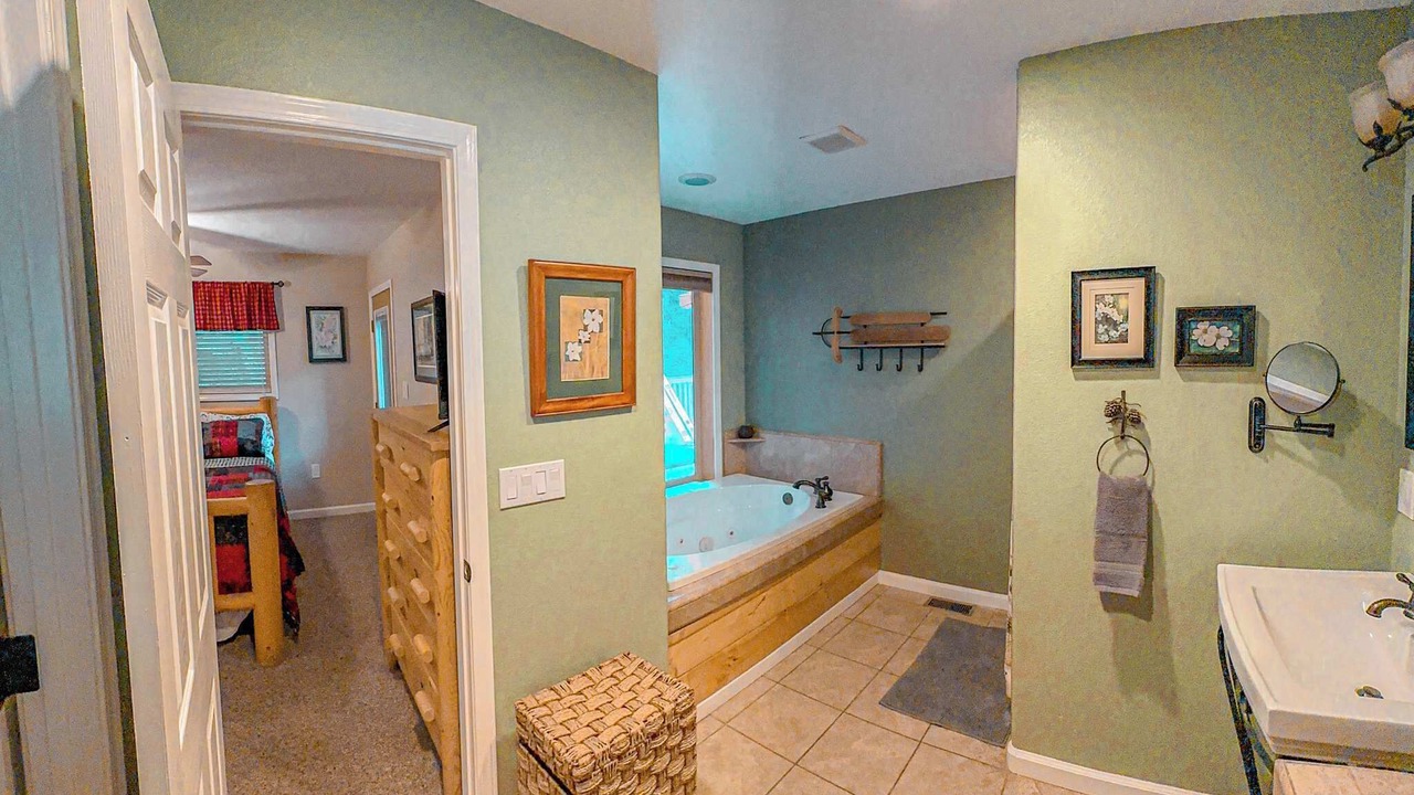 Photo of Bathroom in Sierra Cedars