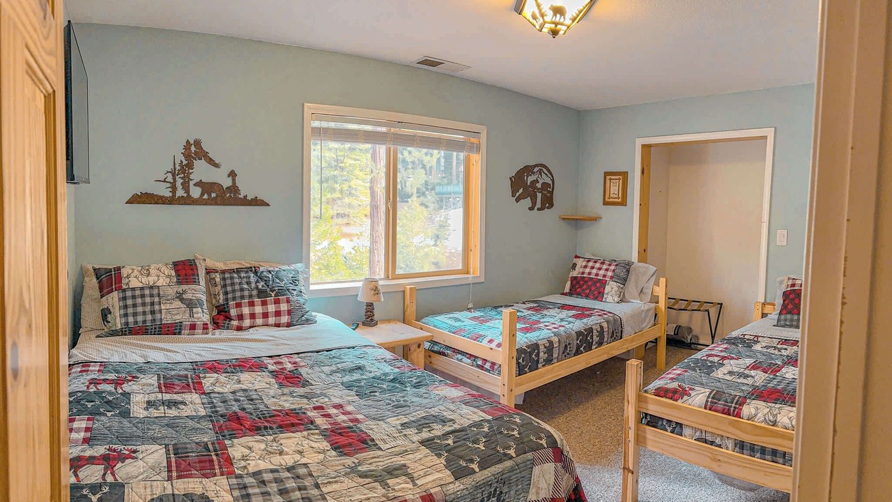 Photo of Bedroom in Sierra Cedars