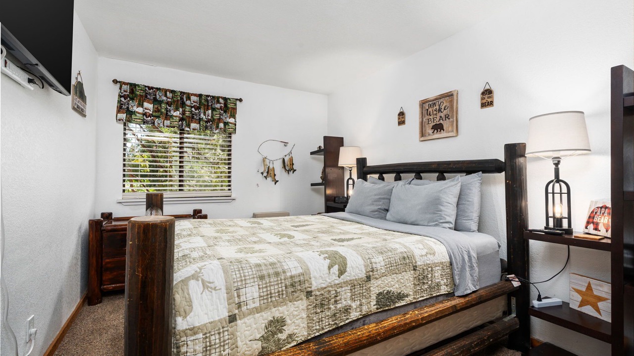 Photo of Bedroom in Shaver Lake