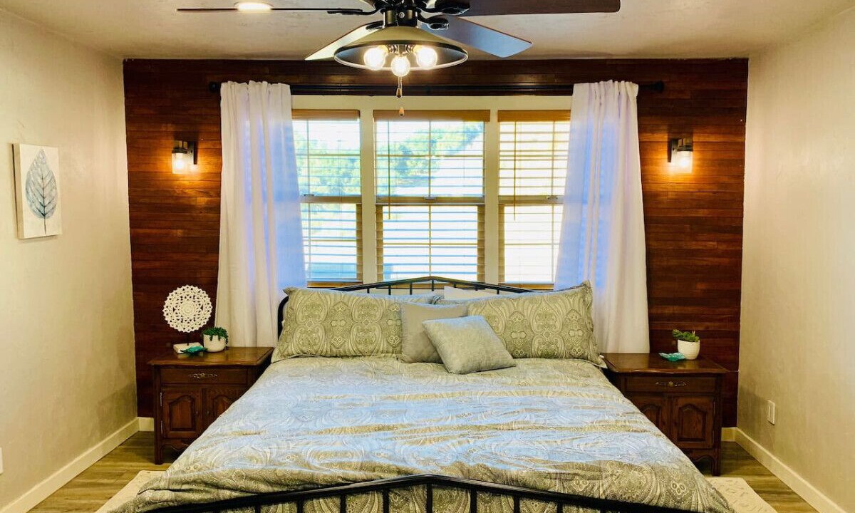 Photo of Bedroom in Lompoc