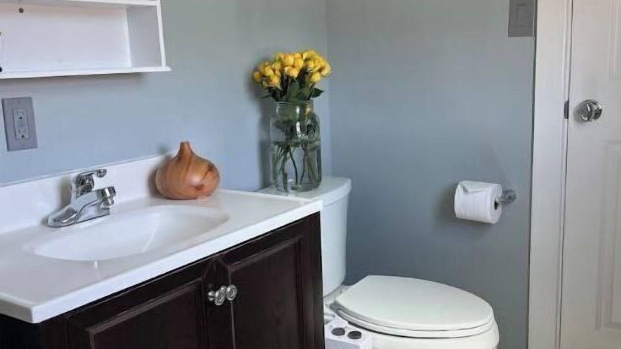 Photo of Bathroom in West Oakland