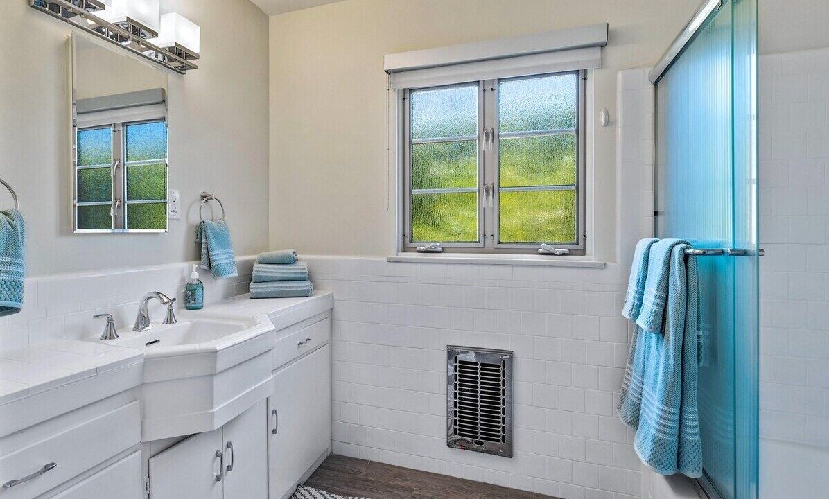 Photo of Bathroom in Deepwell Estates