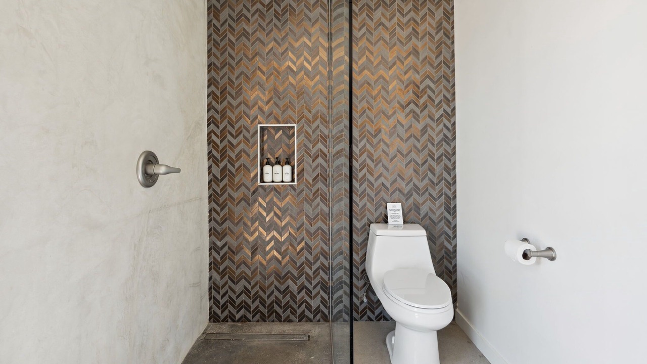 Photo of Bathroom in Landers