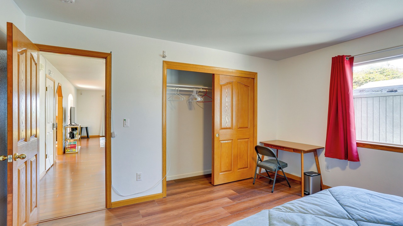 Photo of Bedroom in Eureka