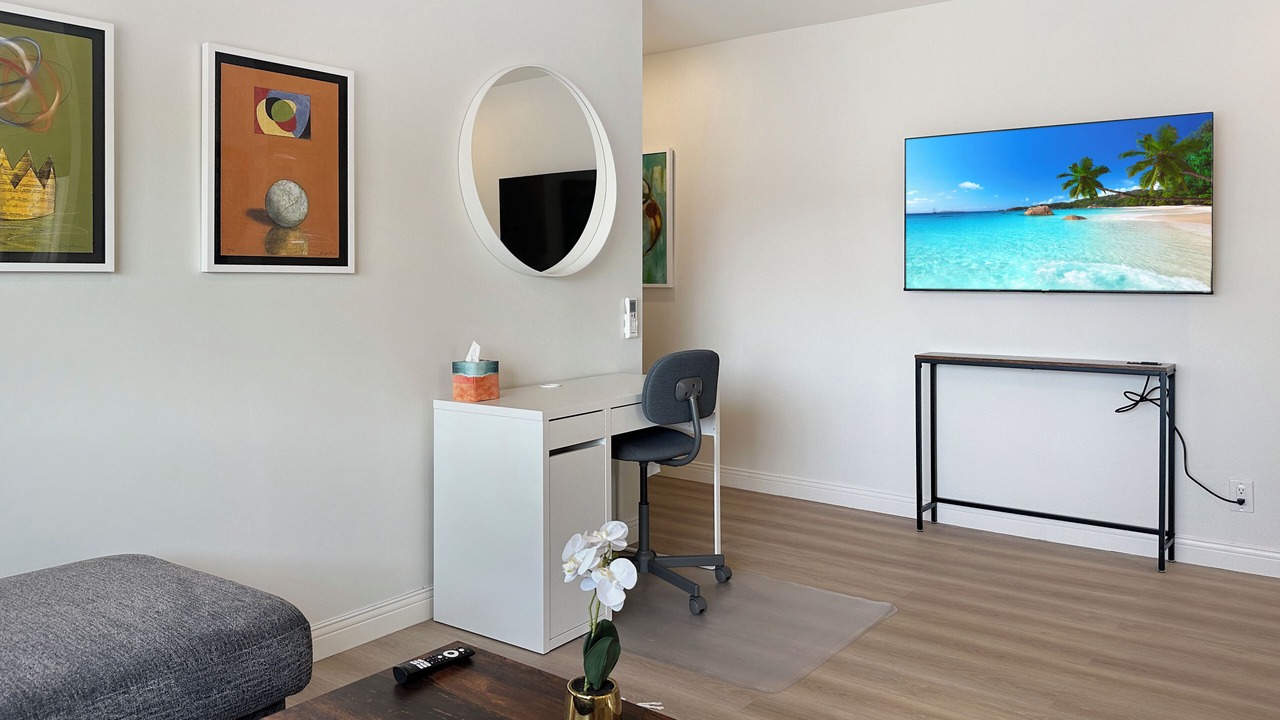 Photo of Bedroom in Los Angeles