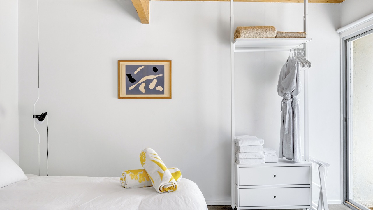 Photo of Bedroom in Racquet Club Estates