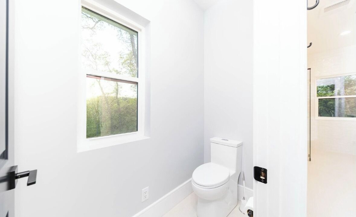 Photo of Bathroom in Red Bluff