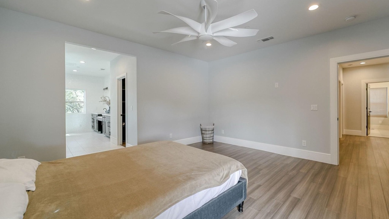 Photo of Bedroom in Red Bluff
