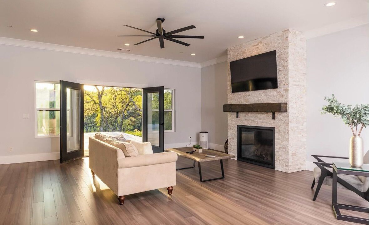 Photo of Livingroom in Red Bluff