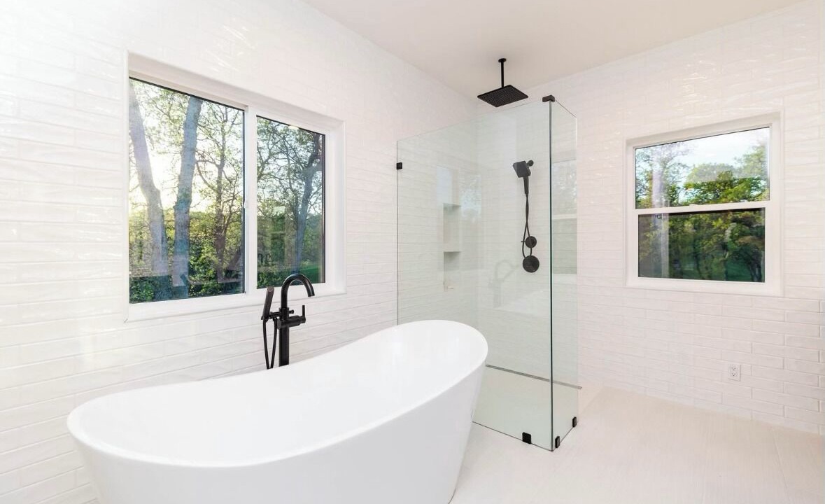 Photo of Bathroom in Red Bluff