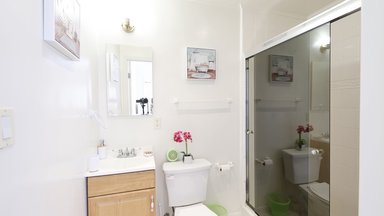 Photo of Bathroom in Northridge