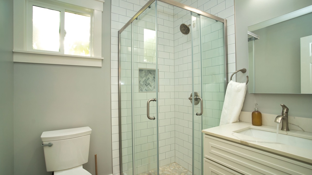 Photo of Bathroom in Longfellow
