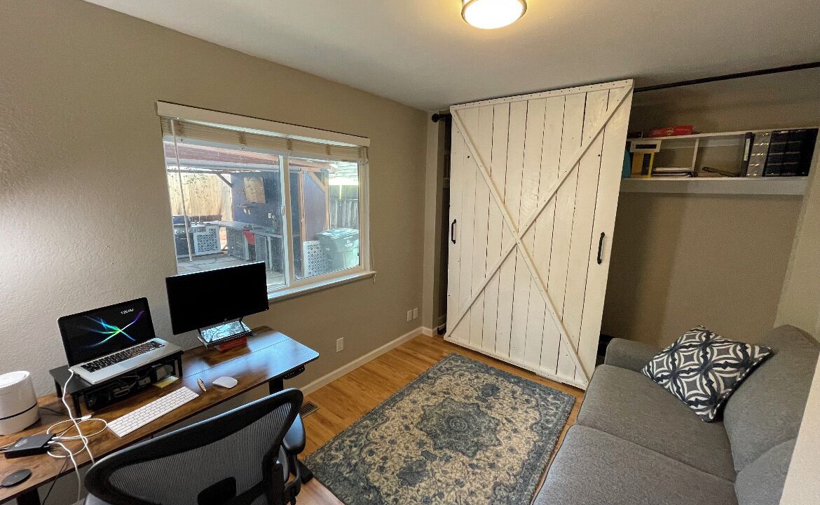 Photo of Livingroom in Boyes Hot Springs