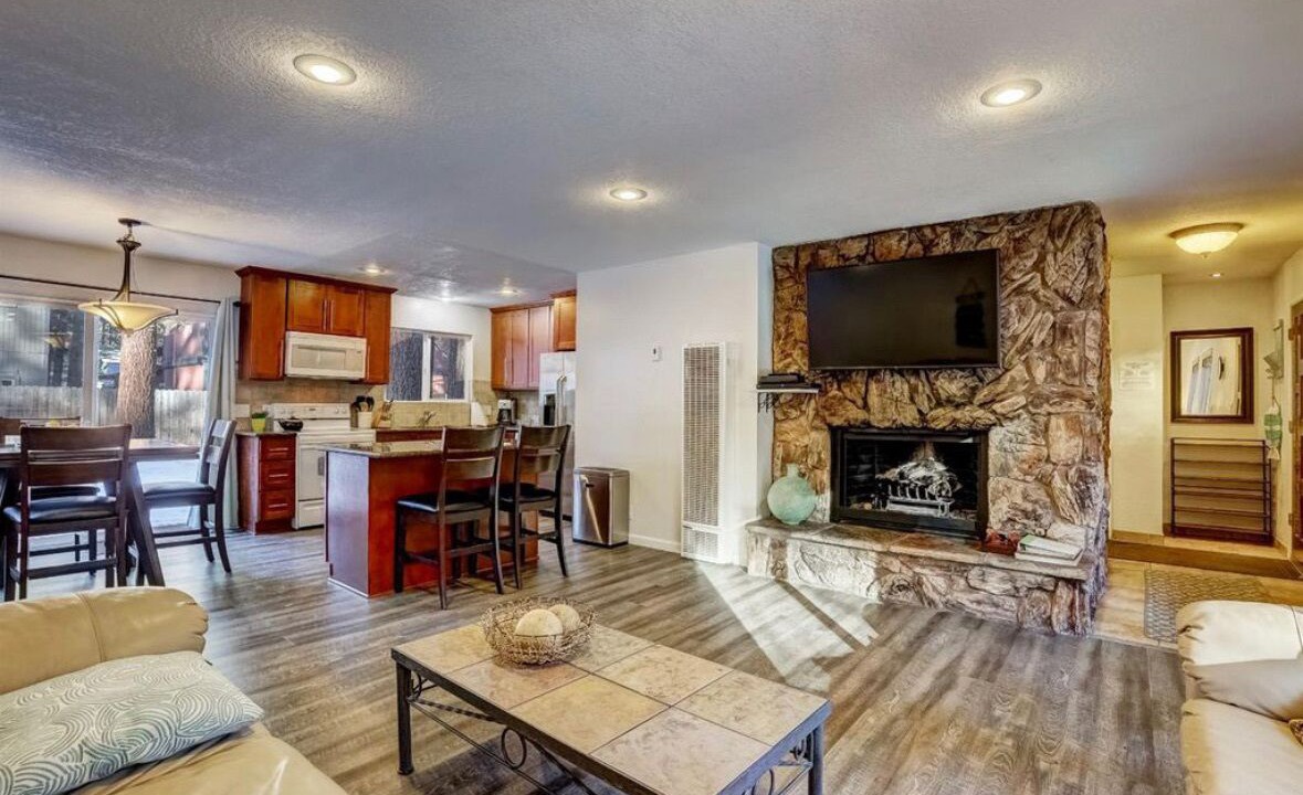 Photo of Livingroom in Al Tahoe