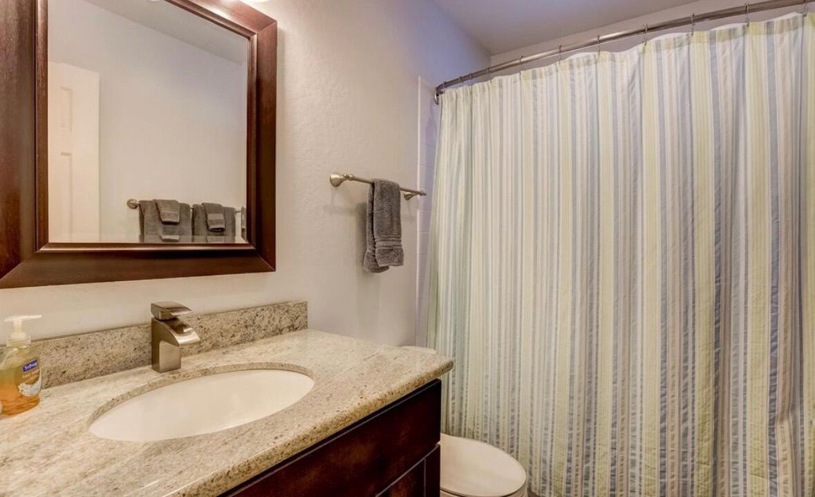 Photo of Bathroom in Al Tahoe