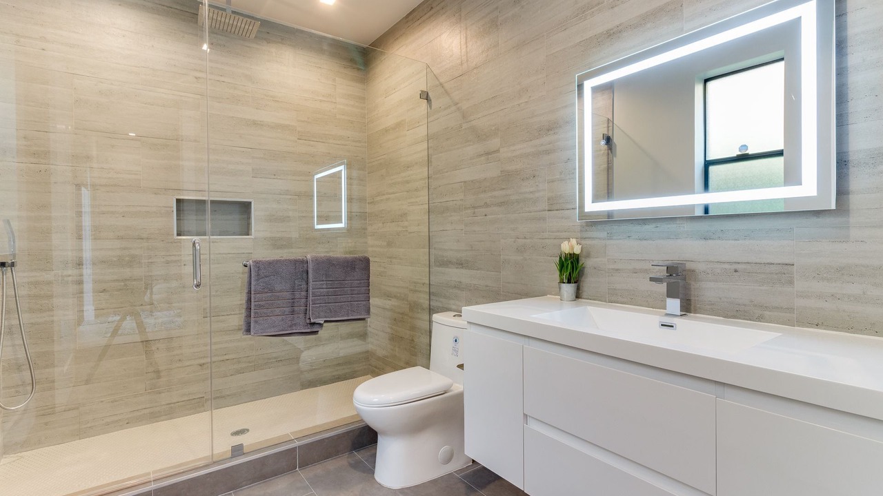 Photo of Bathroom in Mid City
