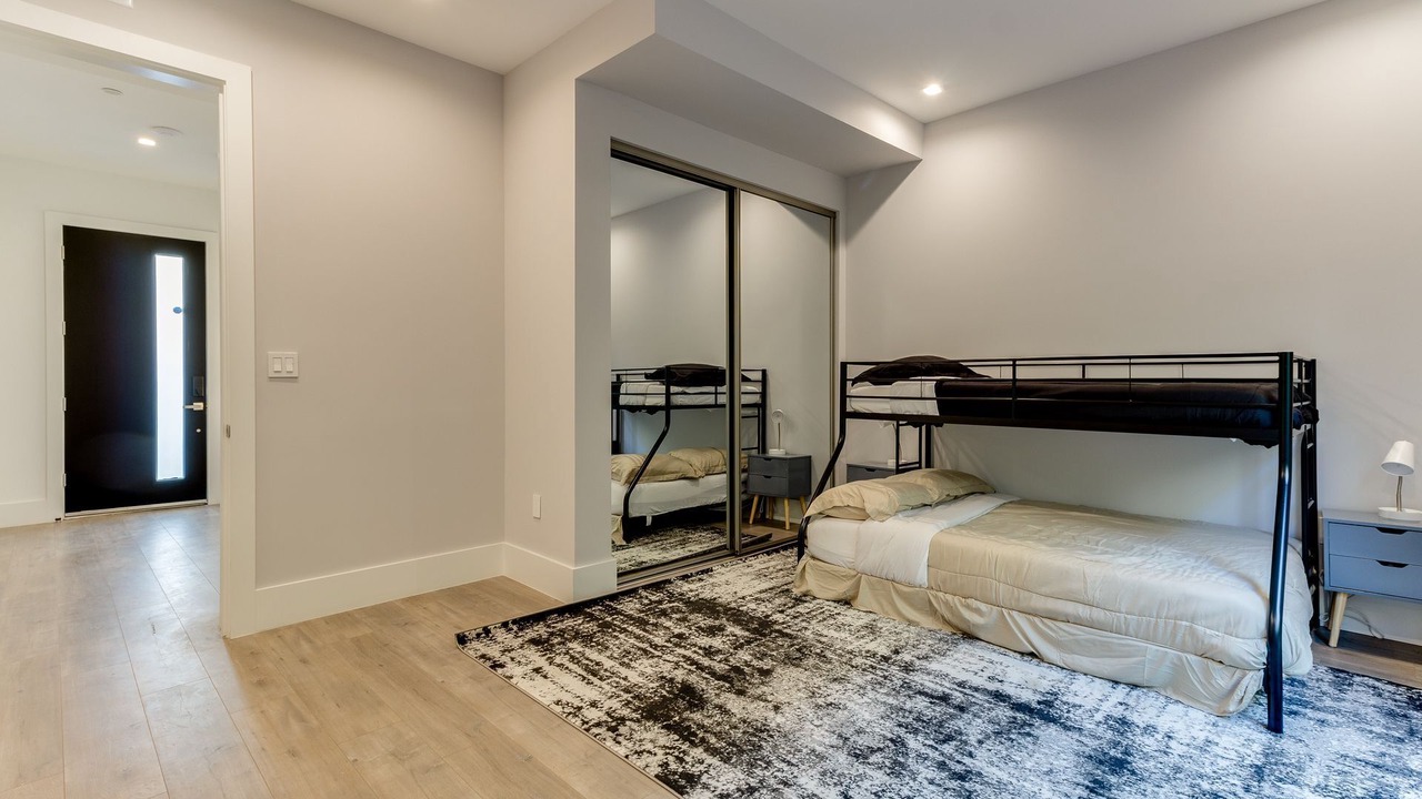 Photo of Bedroom in Mid City