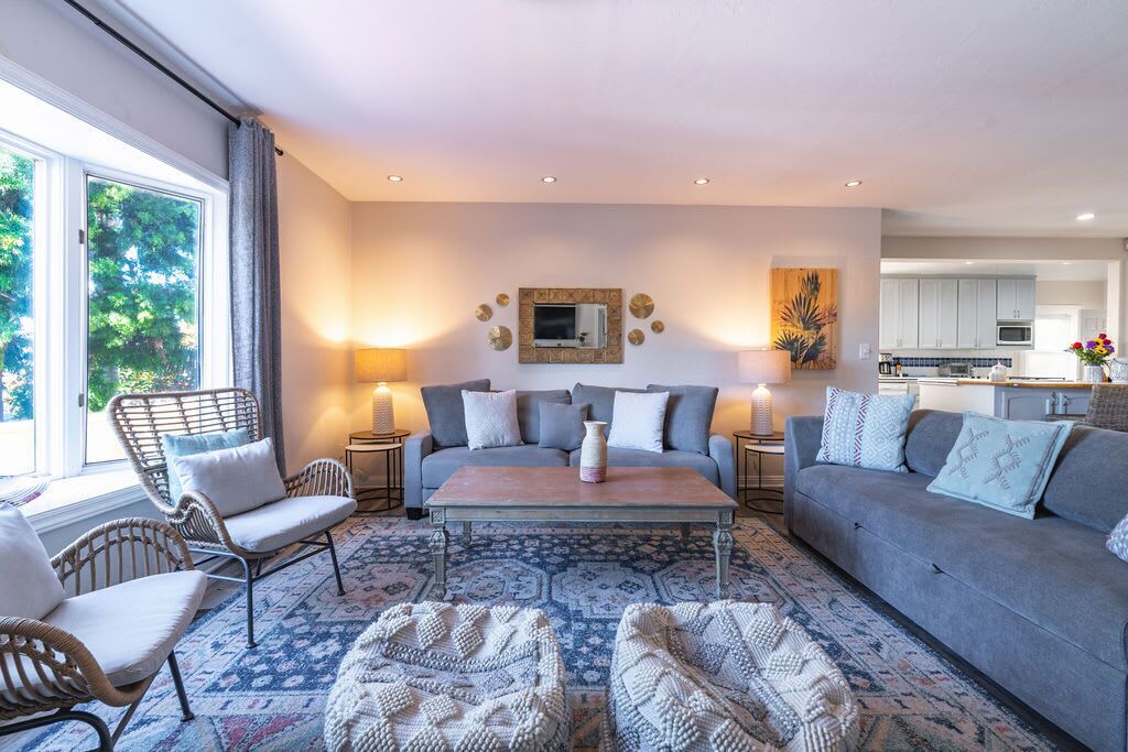 Photo of Livingroom in Village of La Jolla