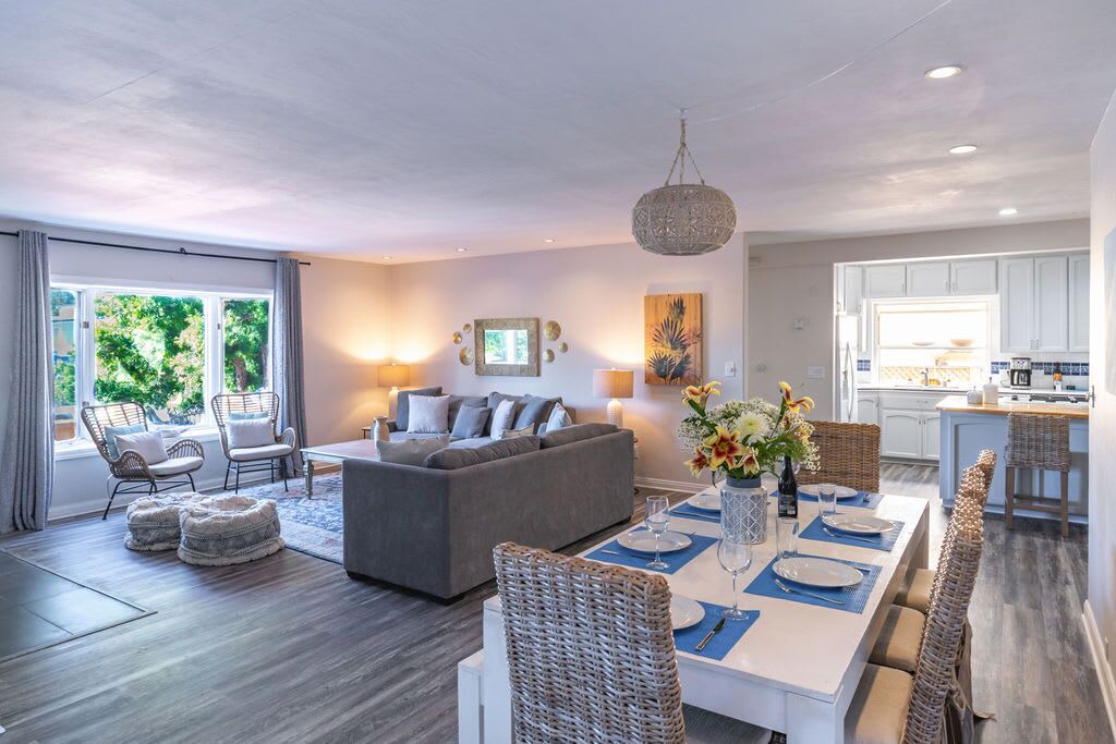Photo of Livingroom in Village of La Jolla