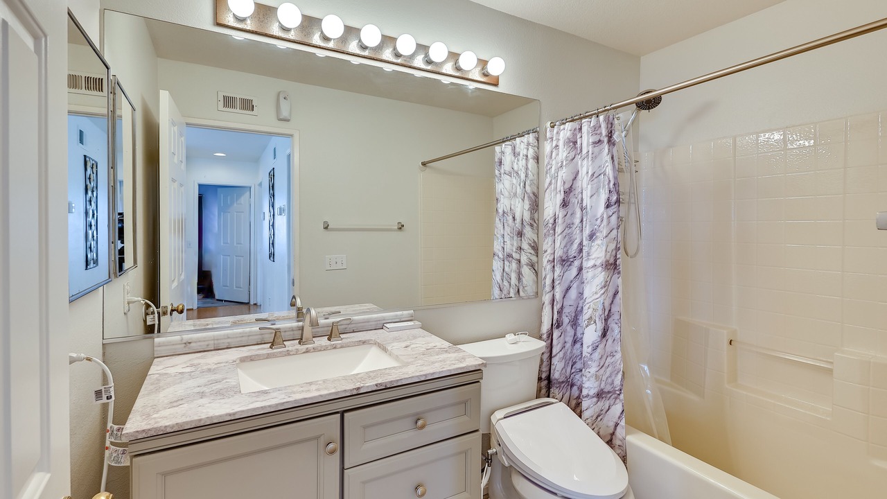 Photo of Bathroom in Lake Elsinore