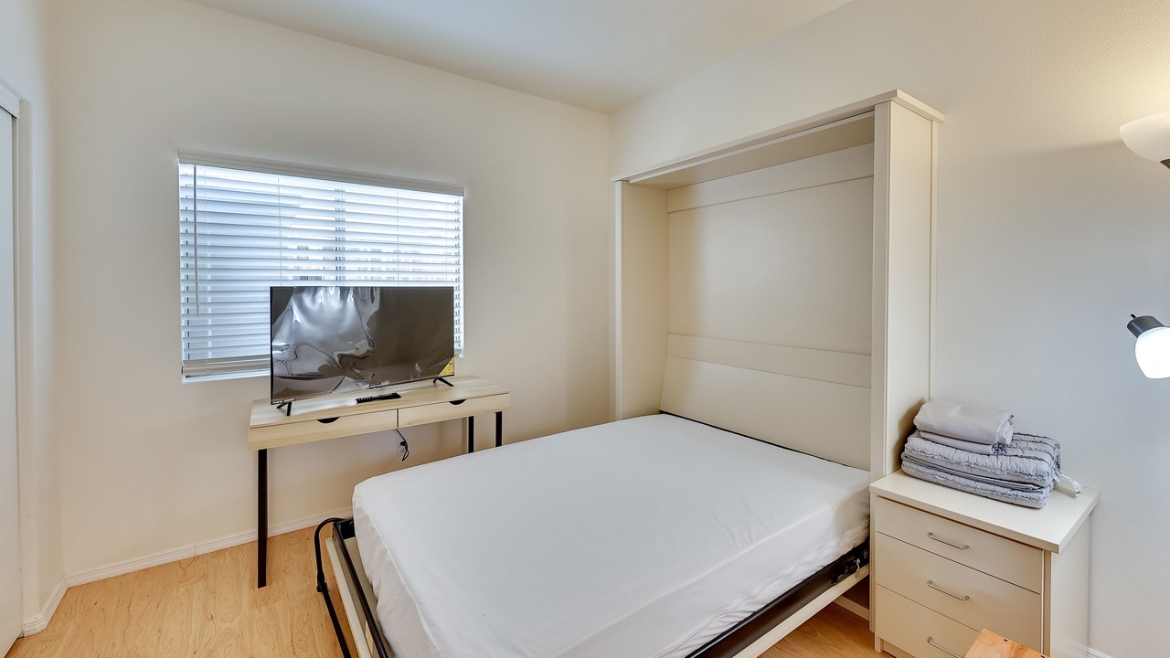 Photo of Bedroom in Lake Elsinore