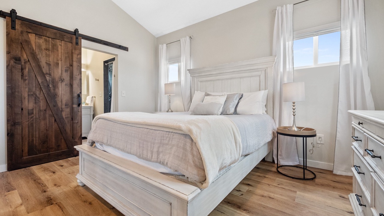 Photo of Bedroom in Sunset Cliffs