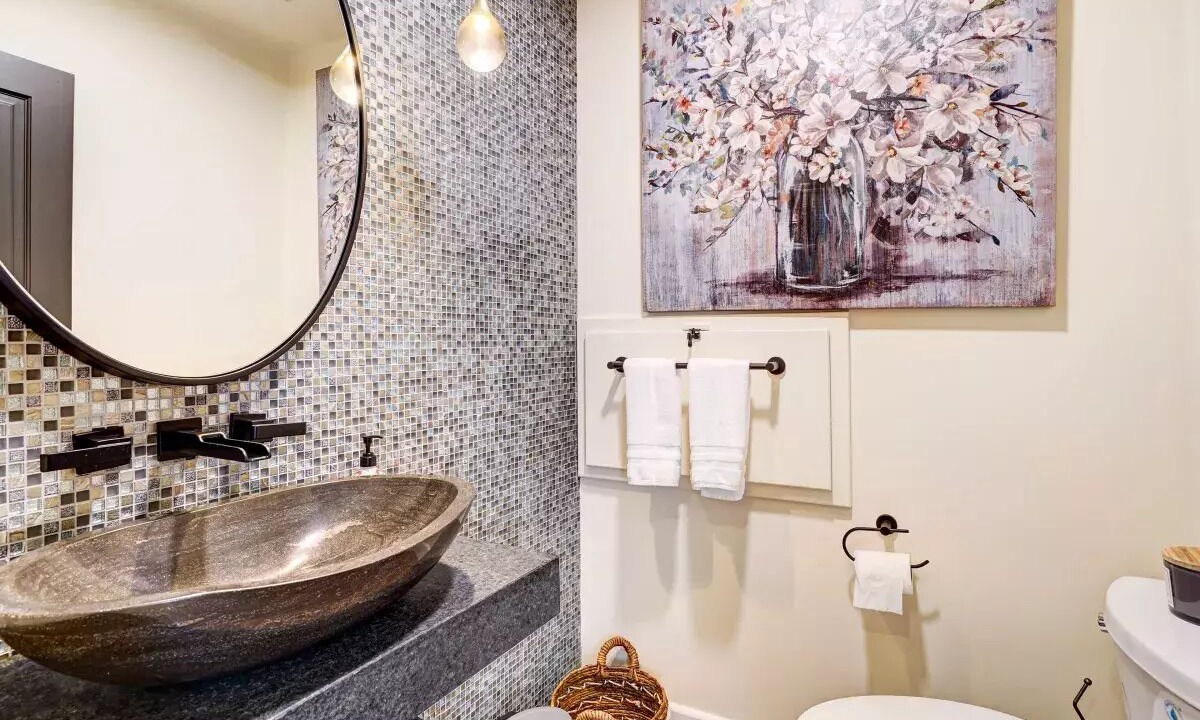 Photo of Bathroom in Upper Rockridge