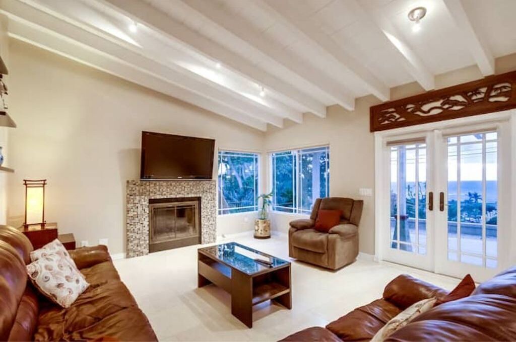 Photo of Livingroom in Sunset Cliffs