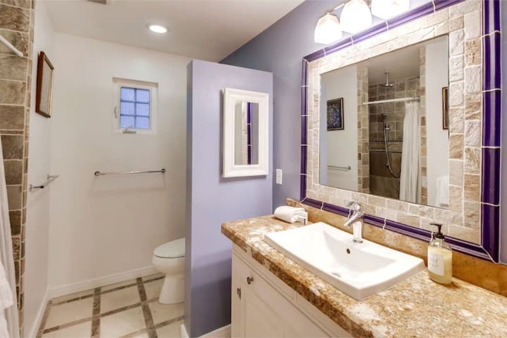 Photo of Bathroom in Sunset Cliffs