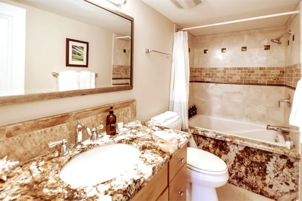 Photo of Bathroom in Sunset Cliffs