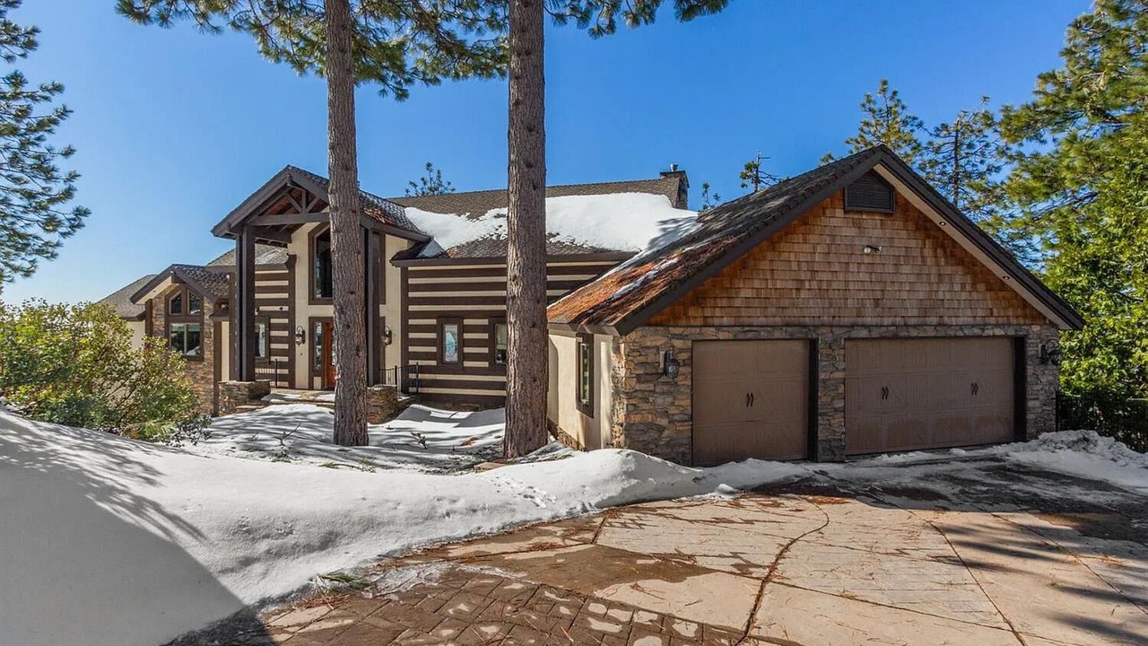Photo of Others in Sierra Cedars