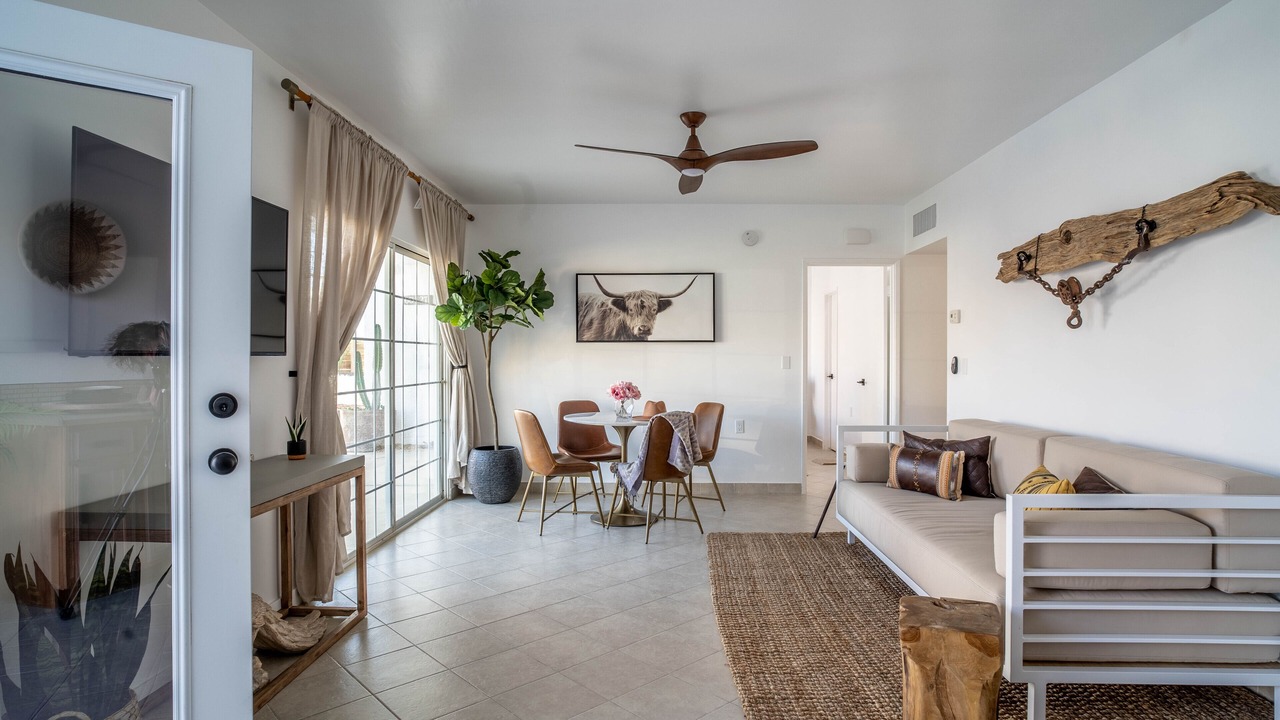 Photo of Livingroom in Desert Hot Springs