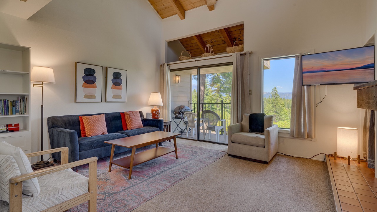 Photo of Livingroom in Carnelian Woods