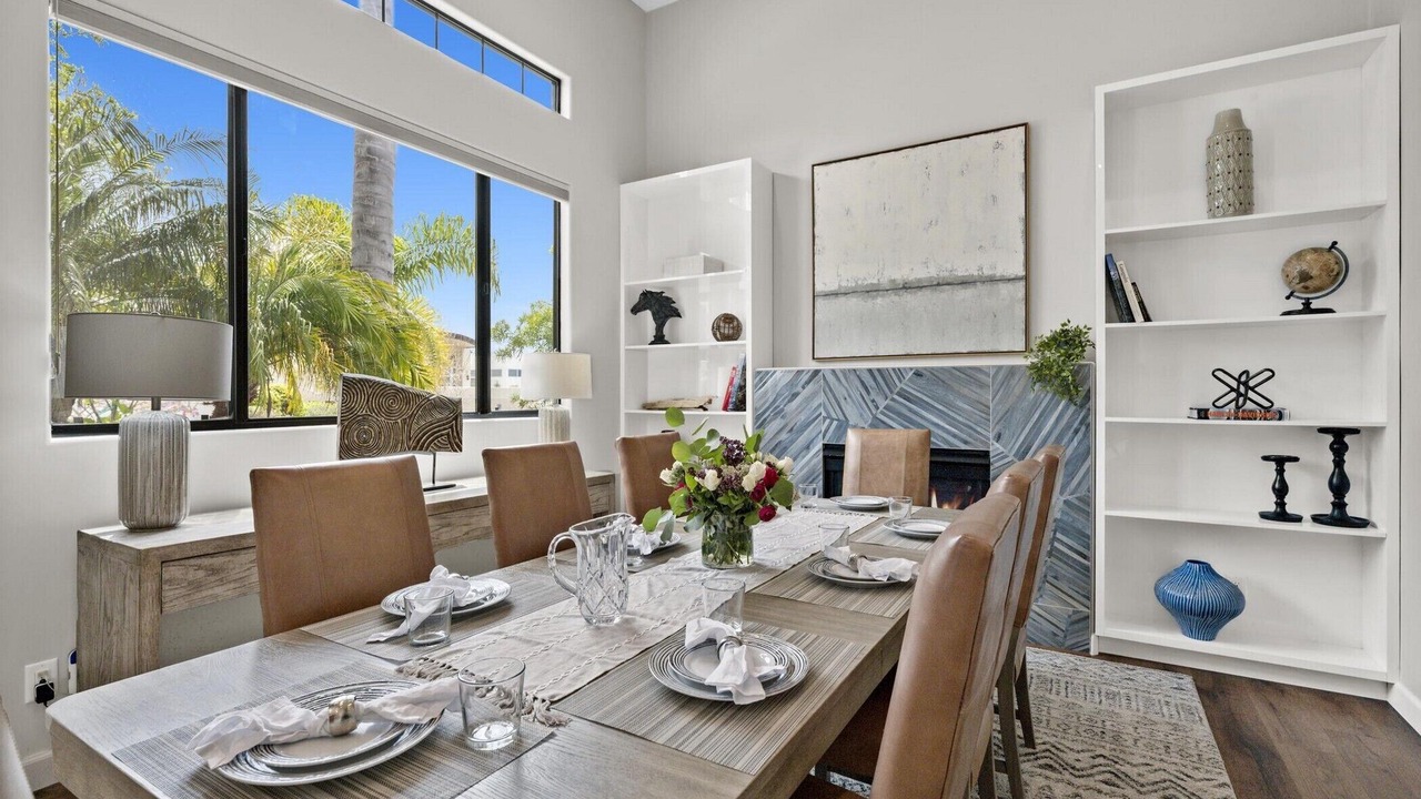 Photo of Livingroom in Del Mar Heights