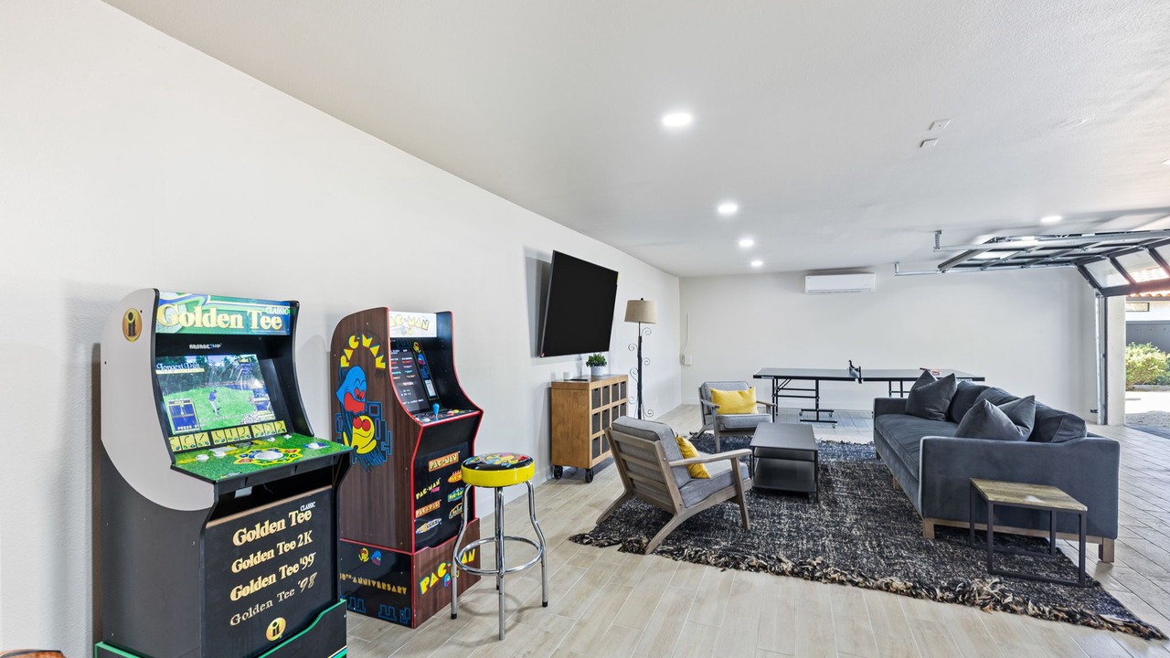 Photo of Bedroom in Desert Club Estates