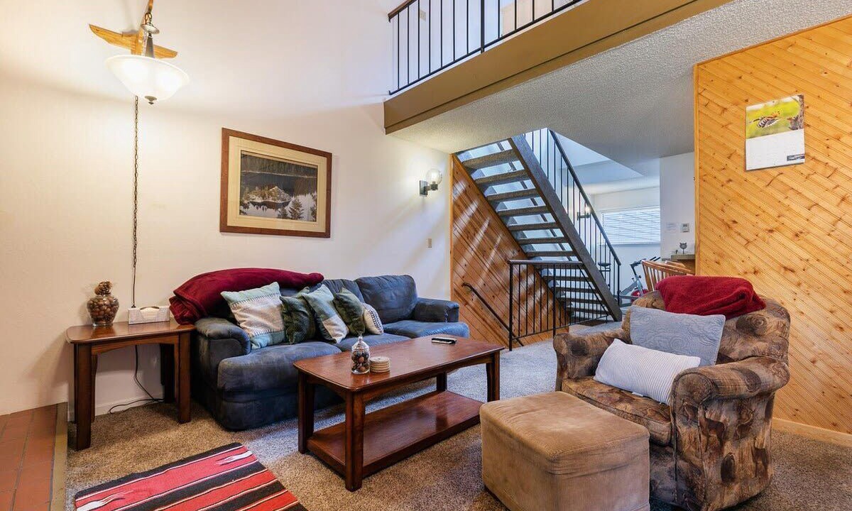 Photo of Livingroom in Carnelian Woods