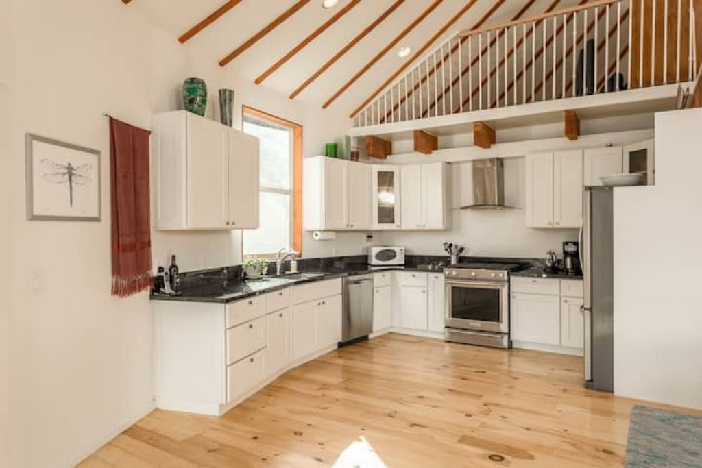 Photo of Kitchen in Alta Sierra