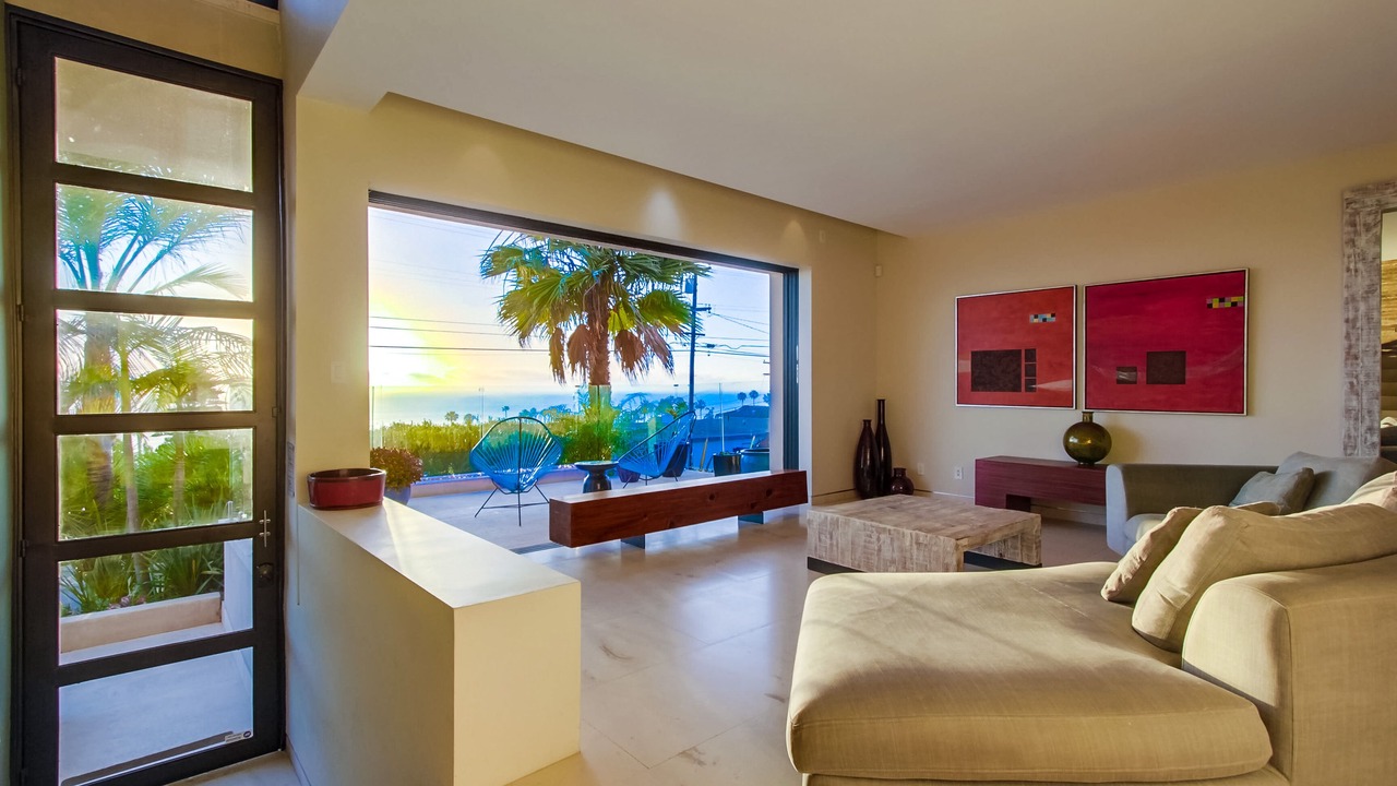 Photo of Livingroom in Sunset Cliffs