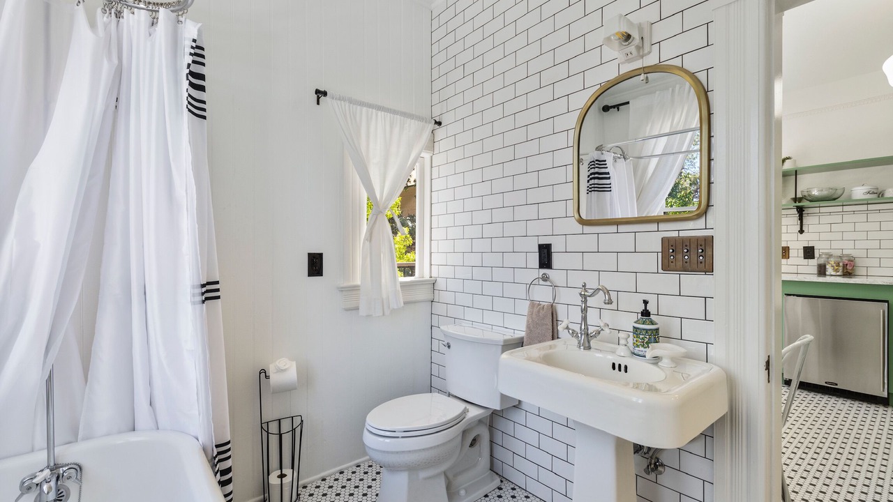 Photo of Bathroom in Auburn