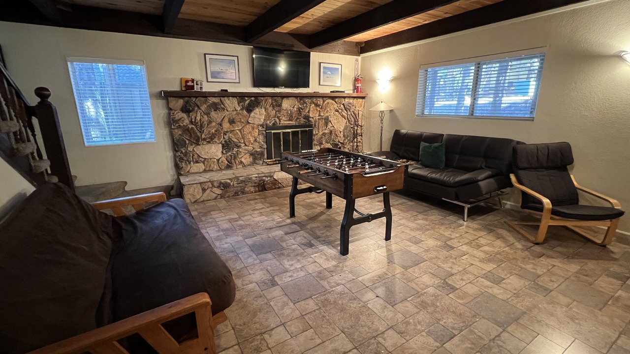 Photo of Livingroom in Pioneer Trail