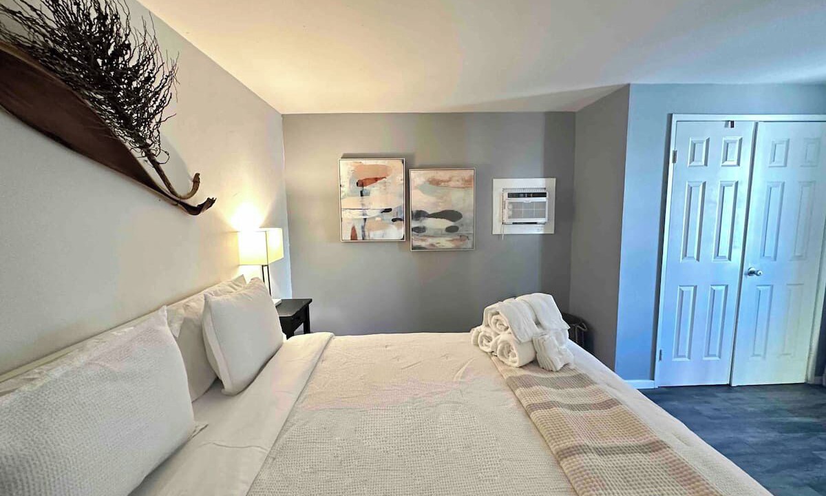 Photo of Bedroom in Pico-Union