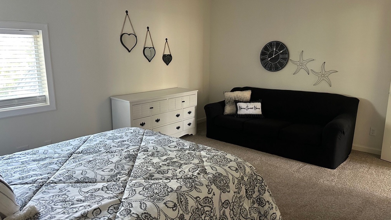 Photo of Bedroom in Crescent City