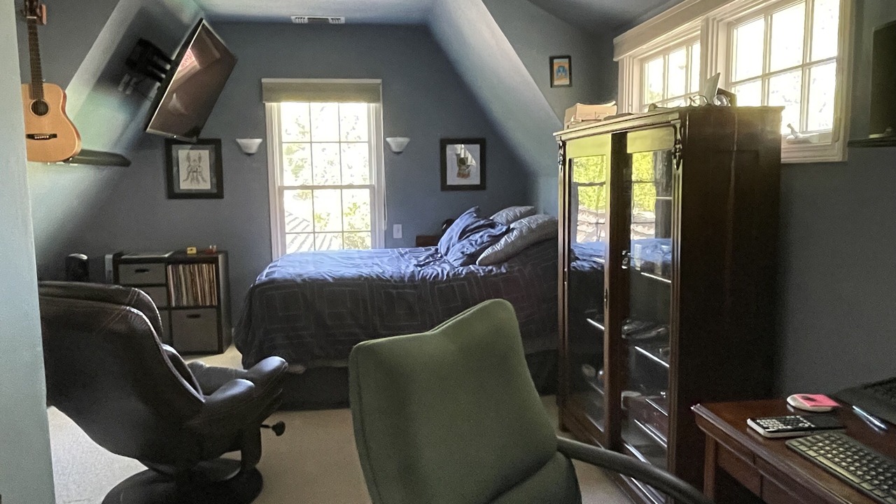 Photo of Bedroom in Land Park