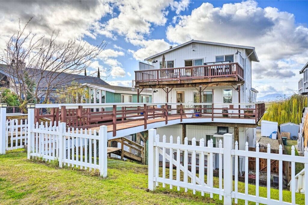 Photo of Outdoor in Birds Landing