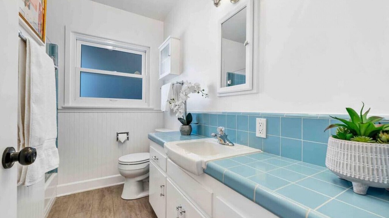Photo of Bathroom in Thousand Oaks