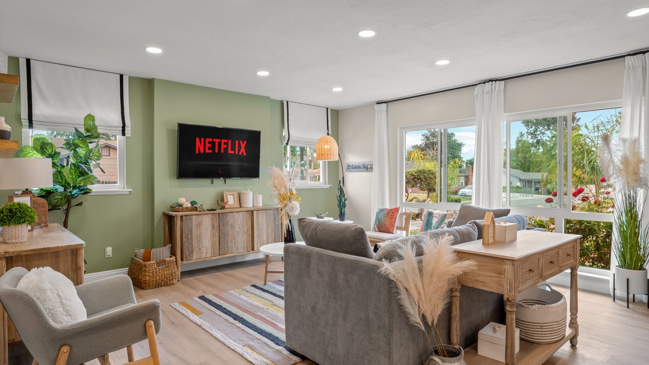 Photo of Livingroom in Ontario