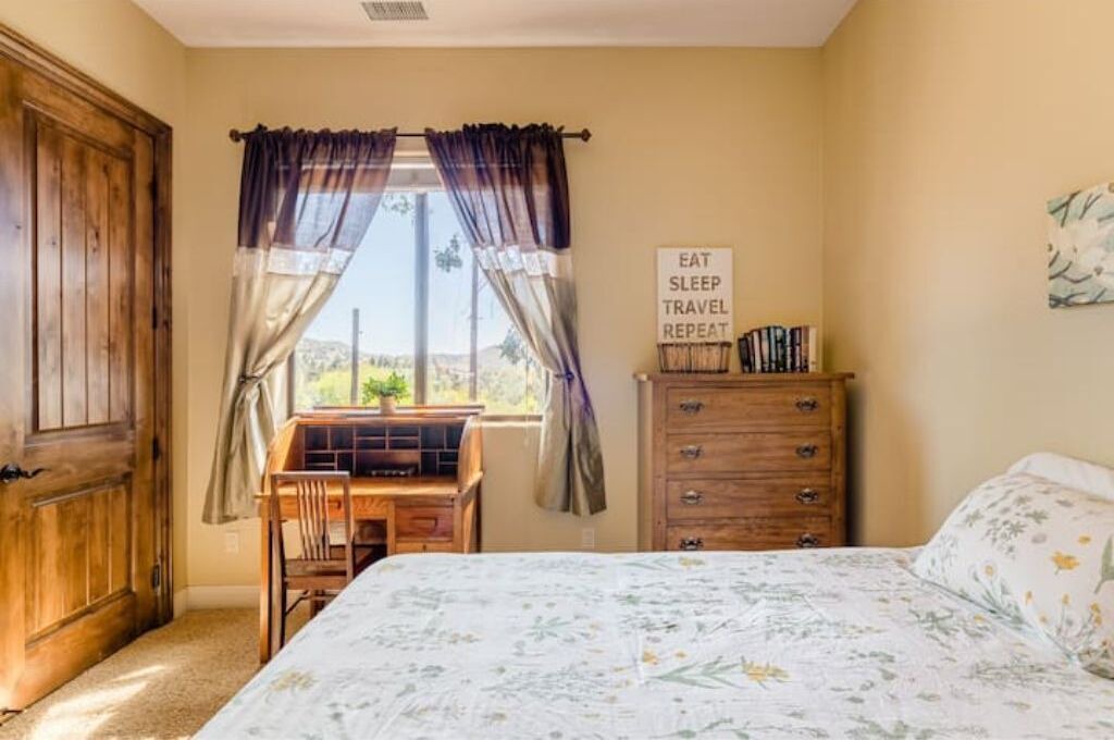 Photo of Bedroom in Escondido