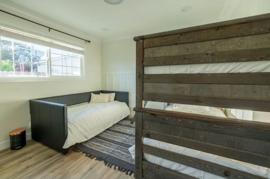 Photo of Bedroom in Lake Area
